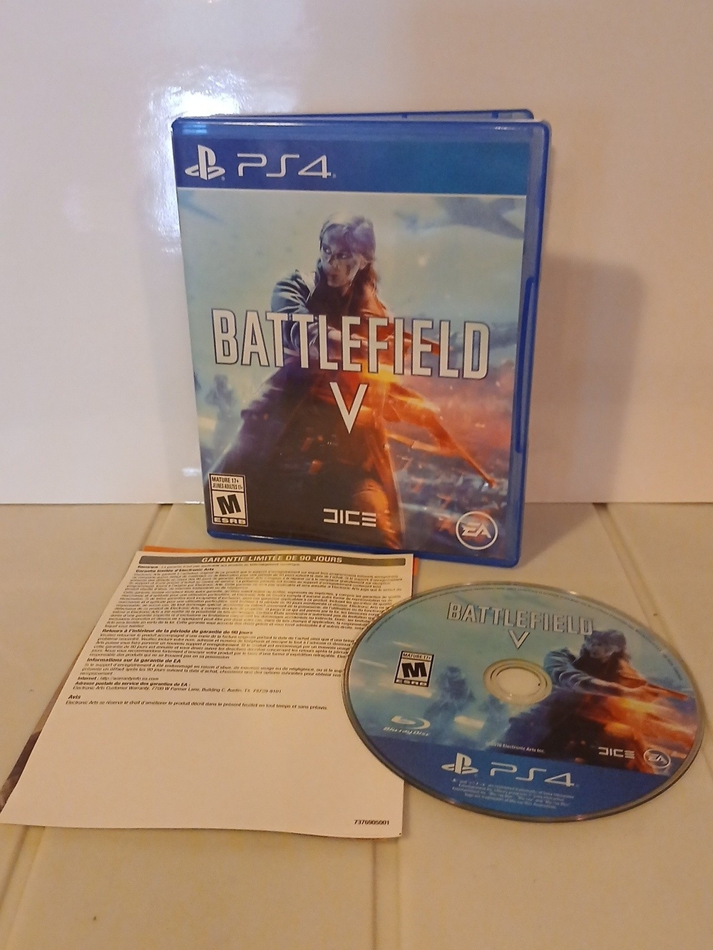 Sony PS4 Battlefield V Video Game - Blue Case and Disc